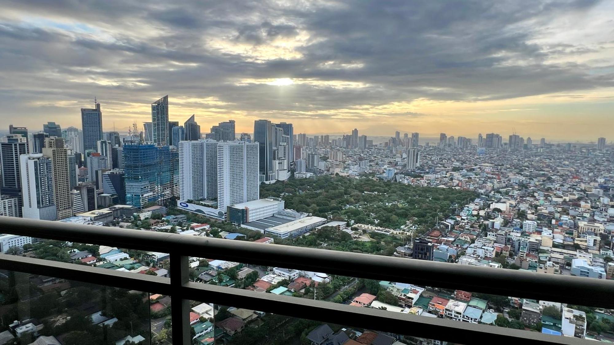 The Milano Residences Manille Extérieur photo